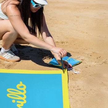 Toalla Playa "Yo no sudo, Brillo"